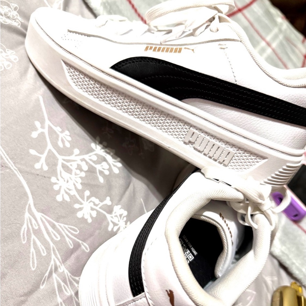 Puma Women's White and Black Sneakers